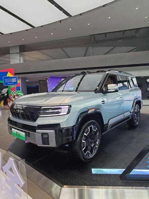 重庆171比亚迪方程豹硬派越野的爆款，英菲尼迪35周年与你共成长